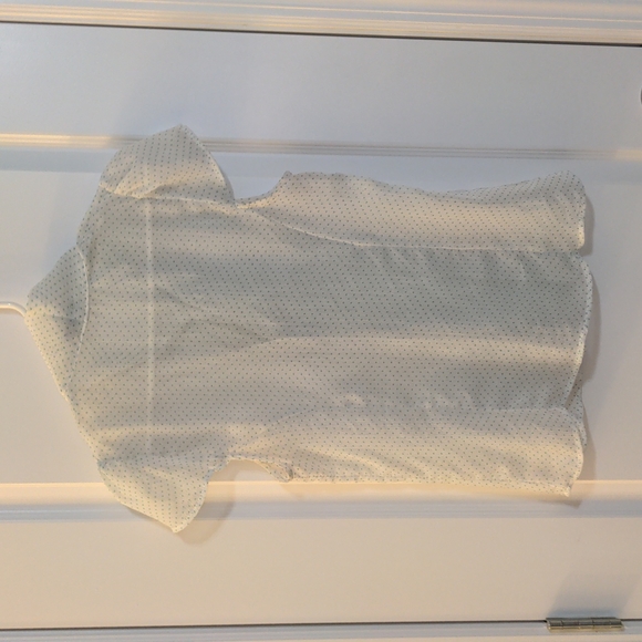 Short Sleeve Tie Neck Blouse - Picture 5 of 5